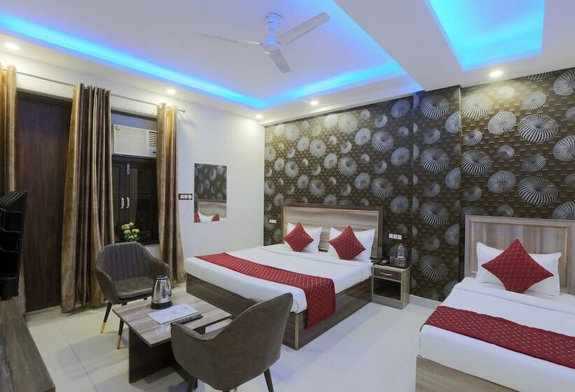 هتل Airport Travel Inn Deluxe