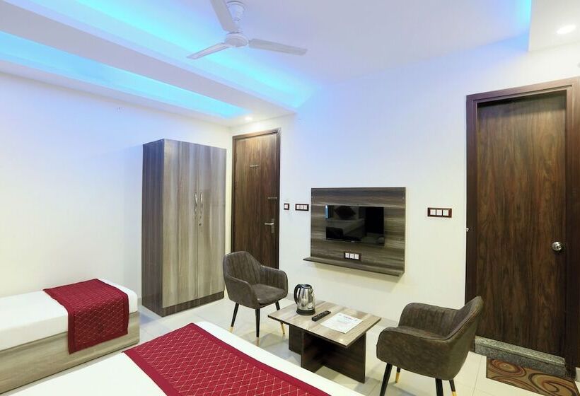 هتل Airport Travel Inn Deluxe