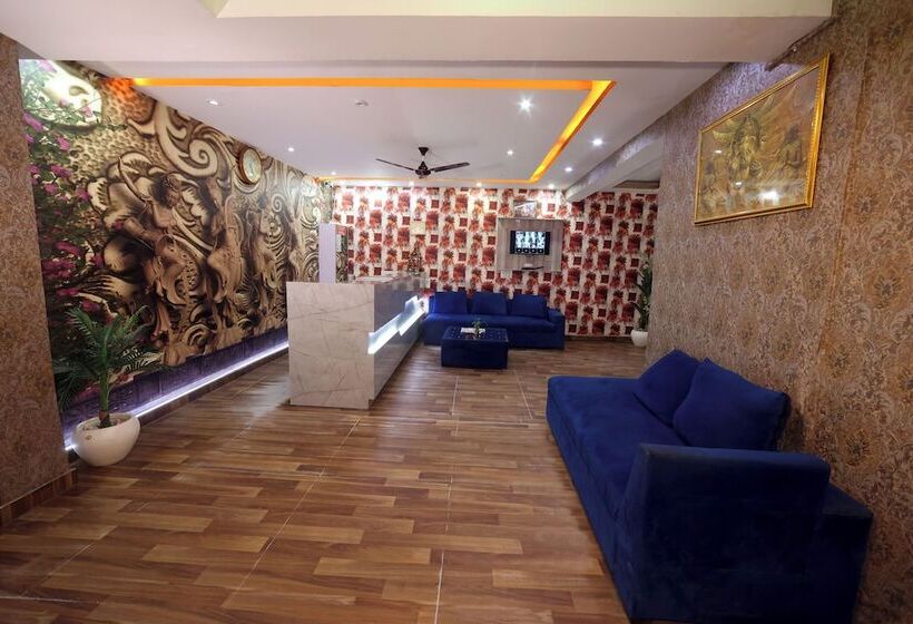 هتل Airport Travel Inn Deluxe