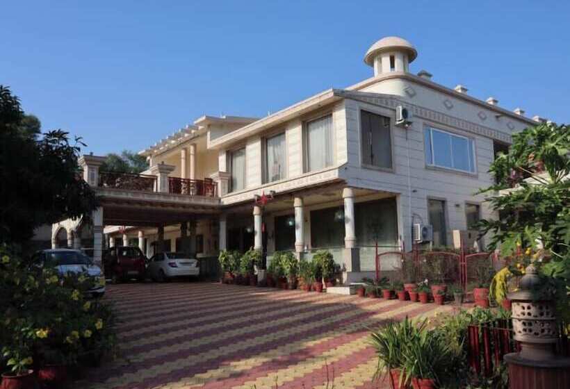 Hotel Prithvi Farm Cottage And Villa
