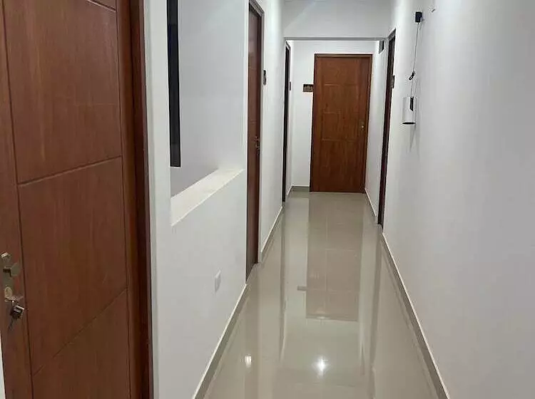 پانسیون Central Climbing Hostel