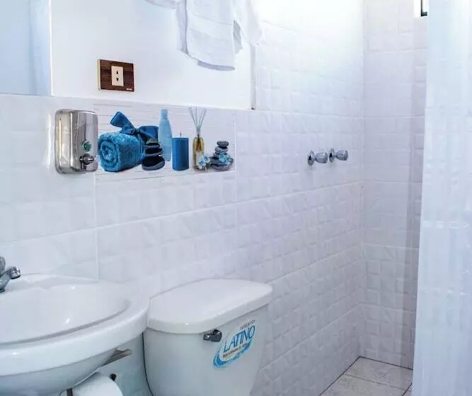 ホテル Hostal Perlaschallay