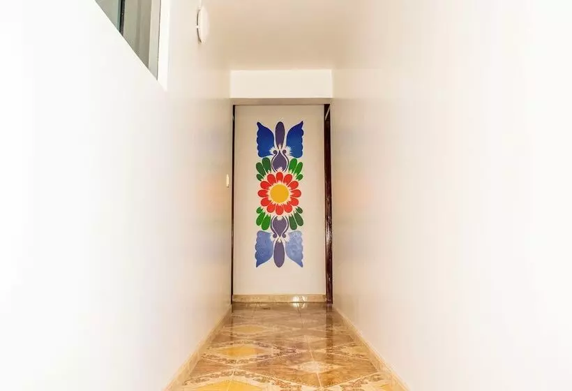 ホテル Hostal Perlaschallay