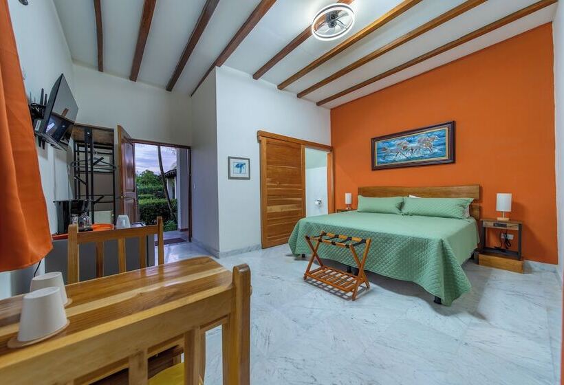 צימר Zenquility Inn & Tavern