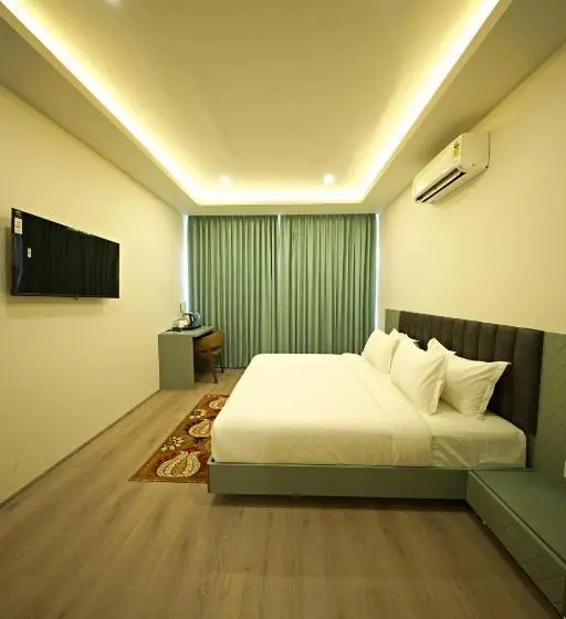 ホテル Veerdency Luxury Resort