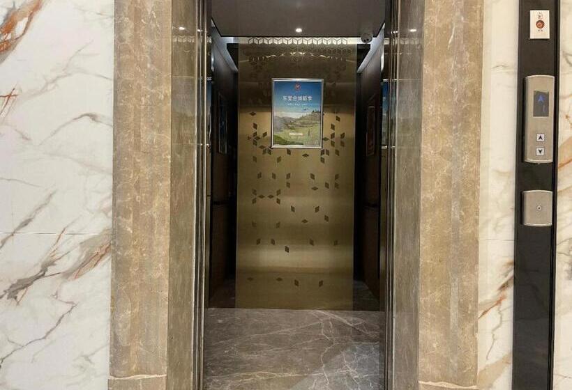 Echarm Hotel Wuhan Keting Polar Ocean World