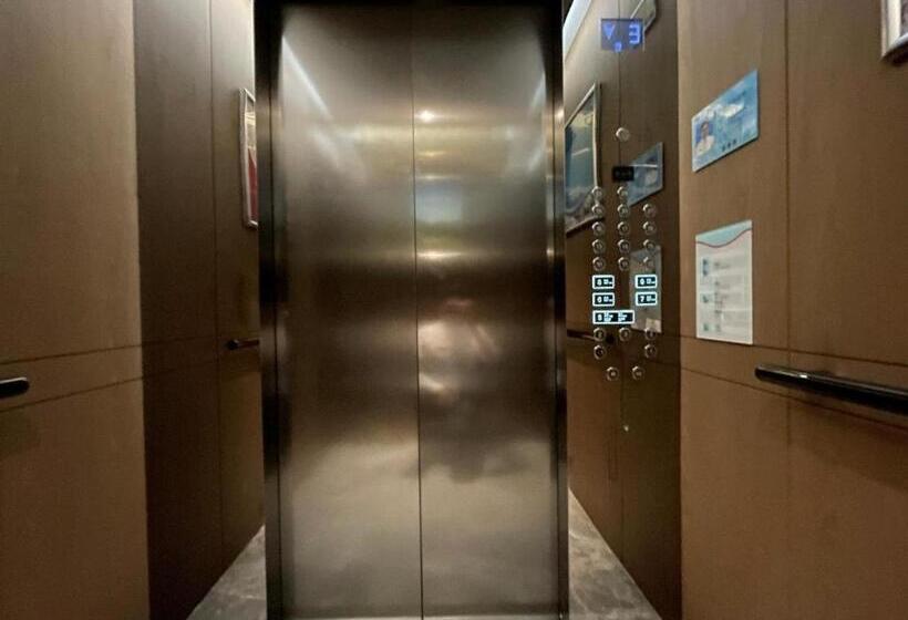 Echarm Hotel Wuhan Keting Polar Ocean World