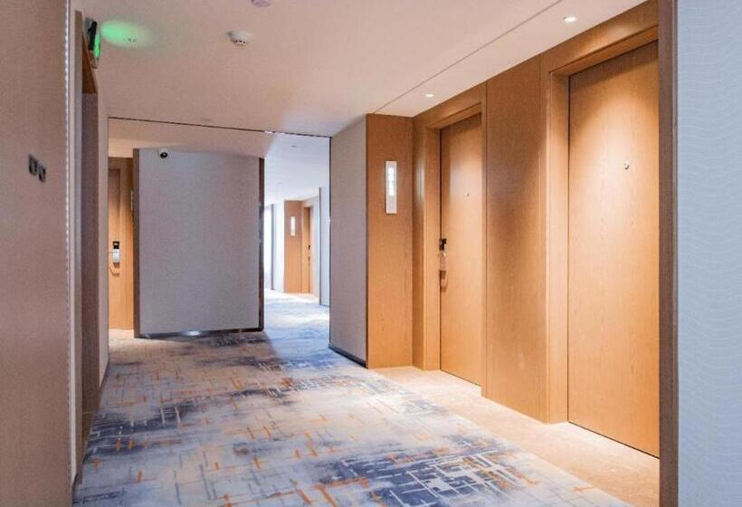 Echarm Hotel Wuhan Keting Polar Ocean World