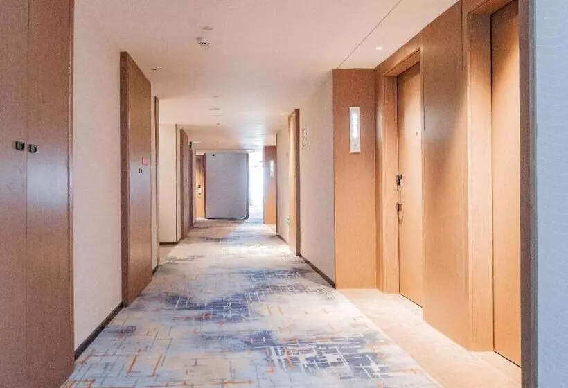 Echarm Hotel Wuhan Keting Polar Ocean World