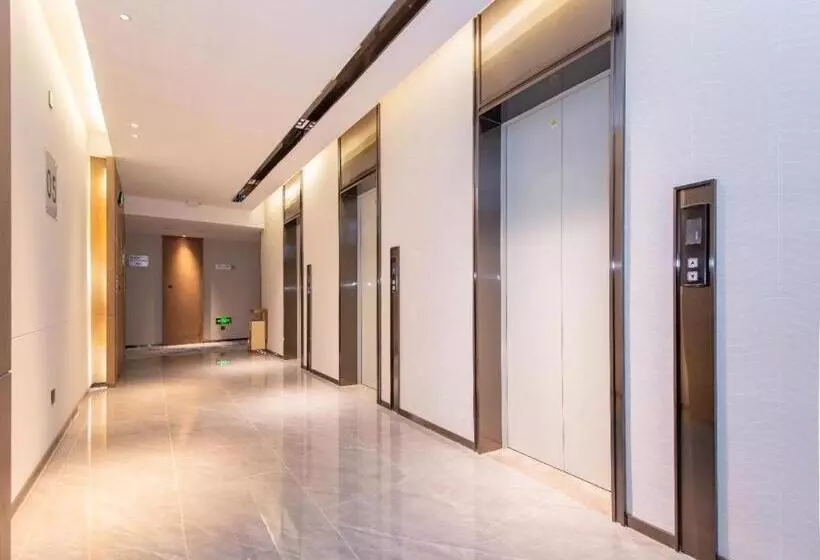 Echarm Hotel Wuhan Keting Polar Ocean World