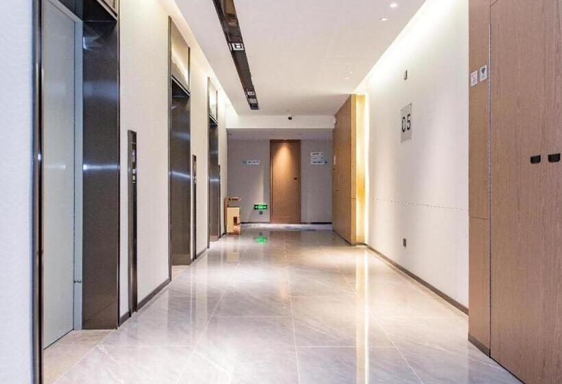 Echarm Hotel Wuhan Keting Polar Ocean World