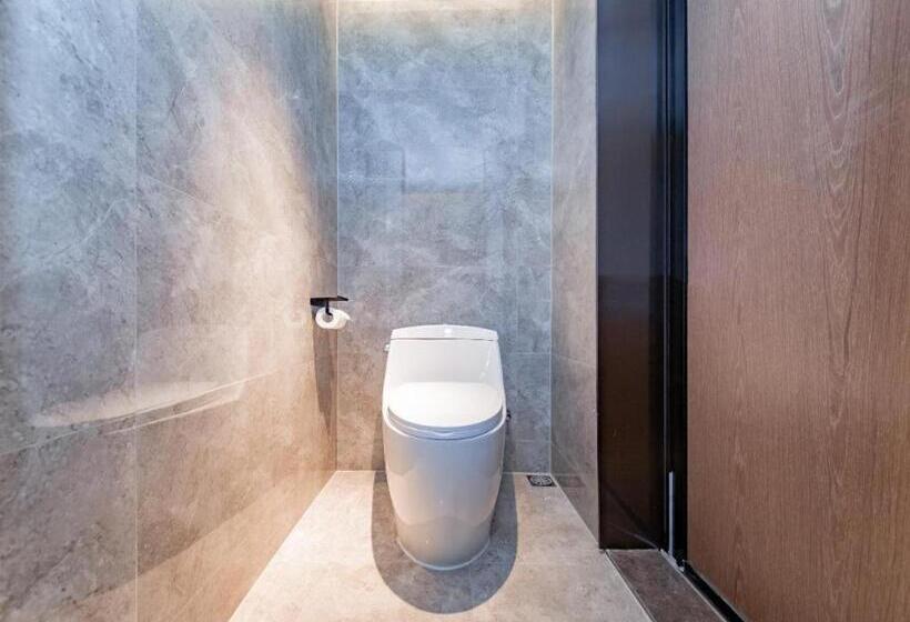 Echarm Hotel Wuhan Keting Polar Ocean World