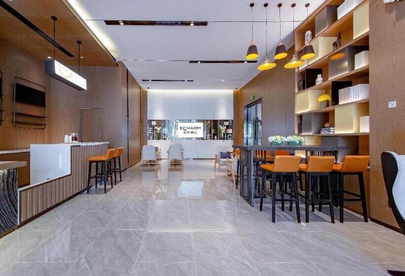 Echarm Hotel Wuhan Keting Polar Ocean World