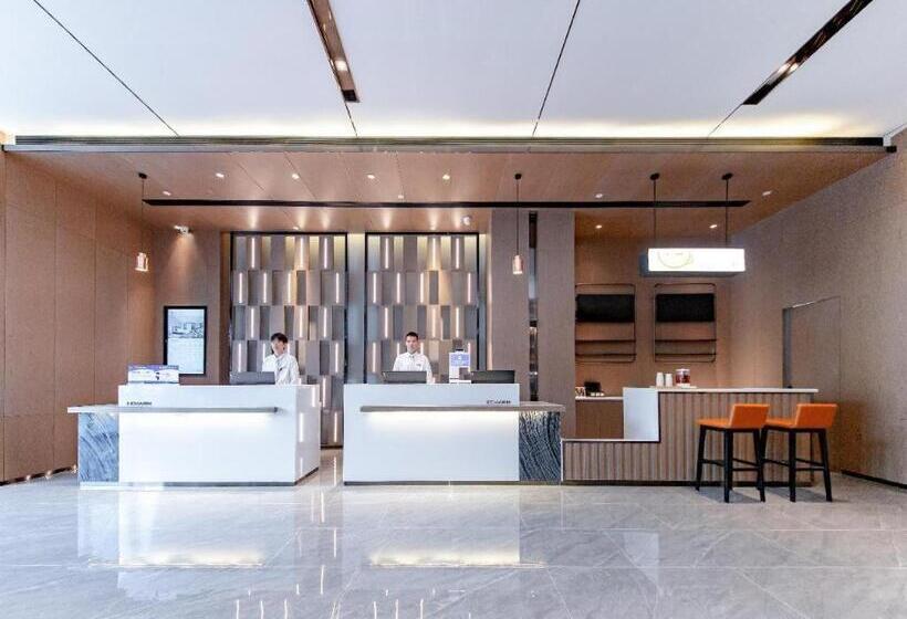 Echarm Hotel Wuhan Keting Polar Ocean World