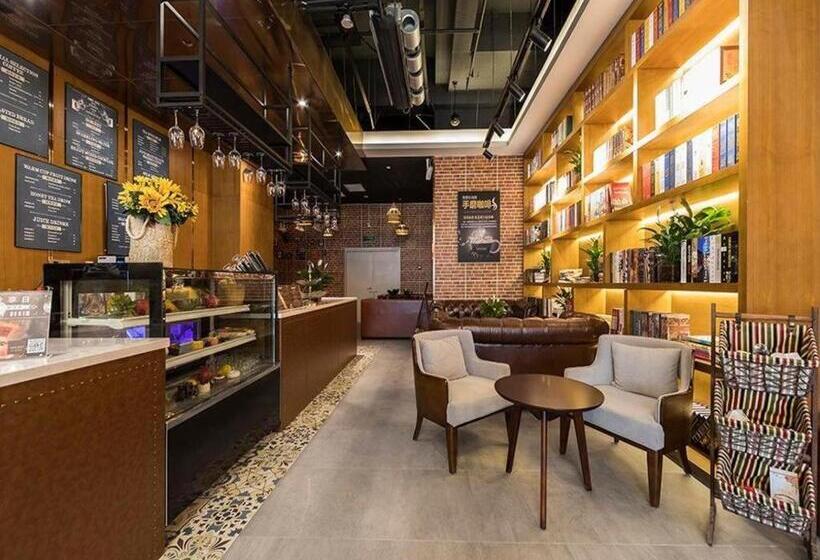 ホテル James Joyce Coffetel Zhengzhou Beilong Wetland Park