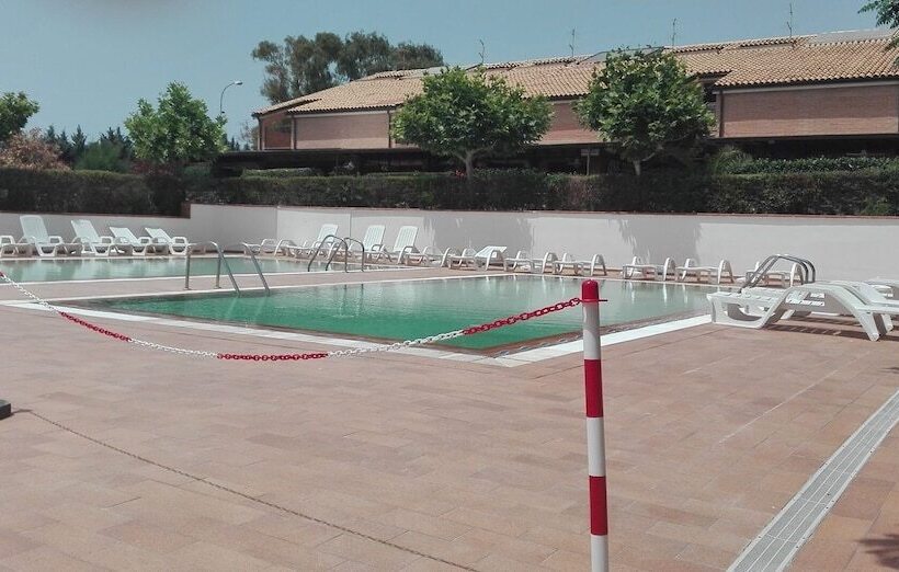 ホテル Riviera Village