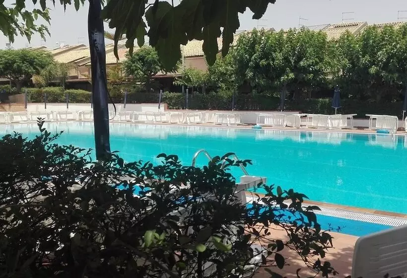 ホテル Riviera Village