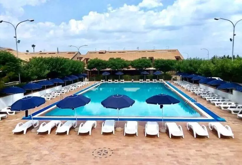 ホテル Riviera Village