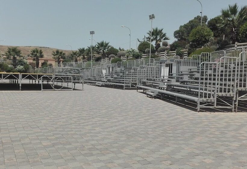 ホテル Riviera Village