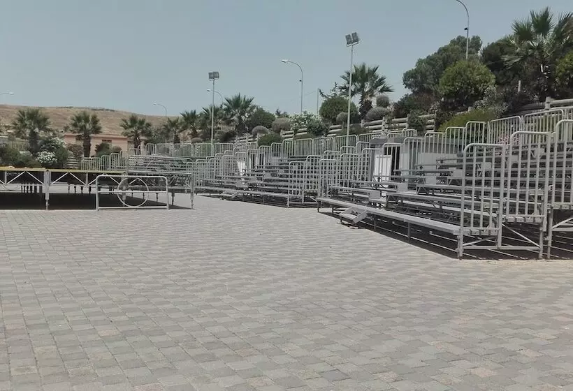 ホテル Riviera Village