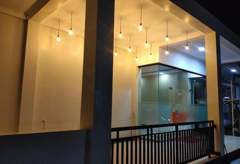 Arro Hotel Bukittinggi