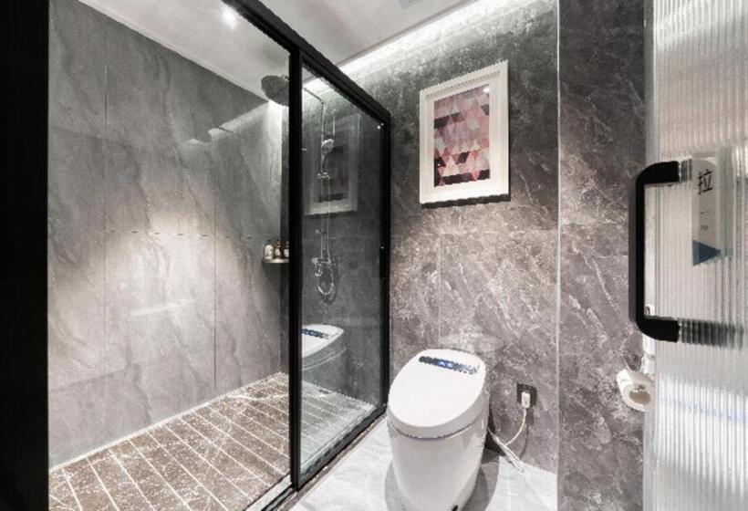 Borrman Hotel Deyang Wuzhou Square