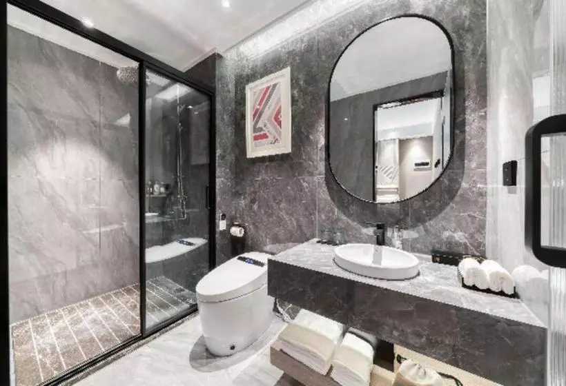 Borrman Hotel Deyang Wuzhou Square