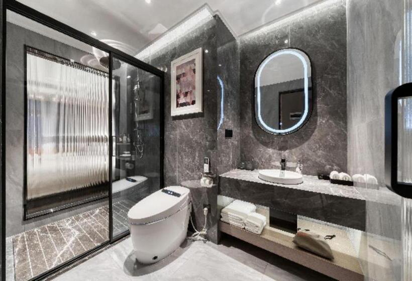 Borrman Hotel Deyang Wuzhou Square