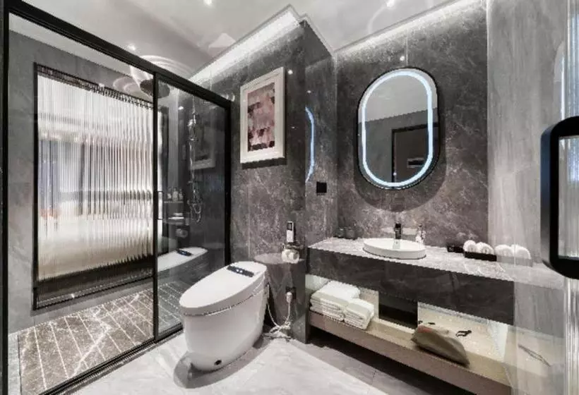 Borrman Hotel Deyang Wuzhou Square