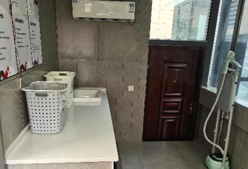 Borrman Hotel Wuhan Huangpo Longhui International Trade Center