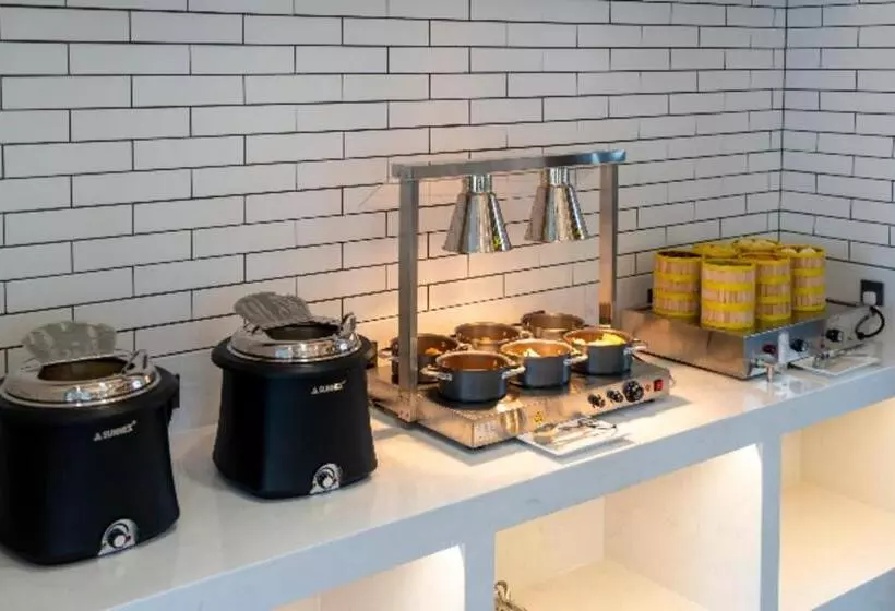 Echarm Hotel Hanzhong Wetland Park