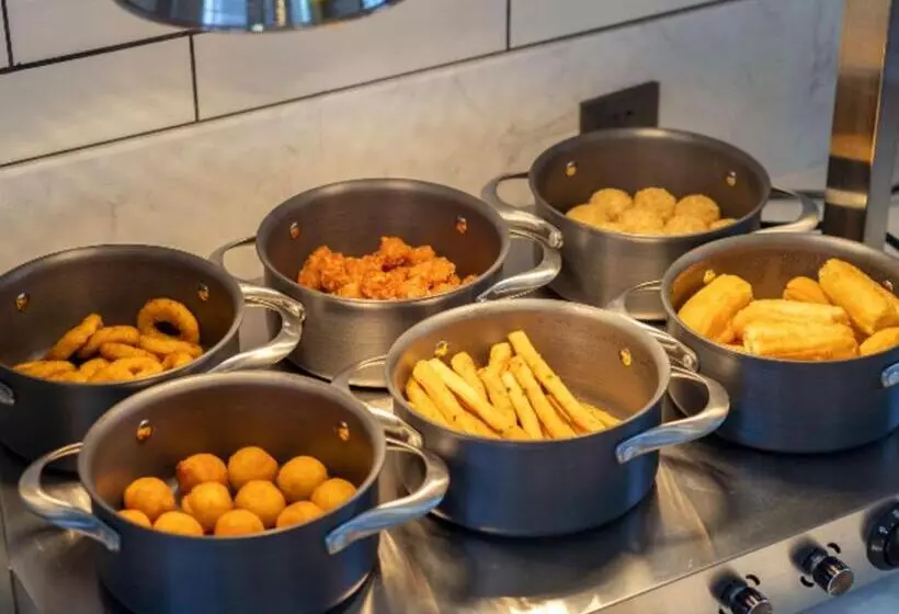 Echarm Hotel Hanzhong Wetland Park