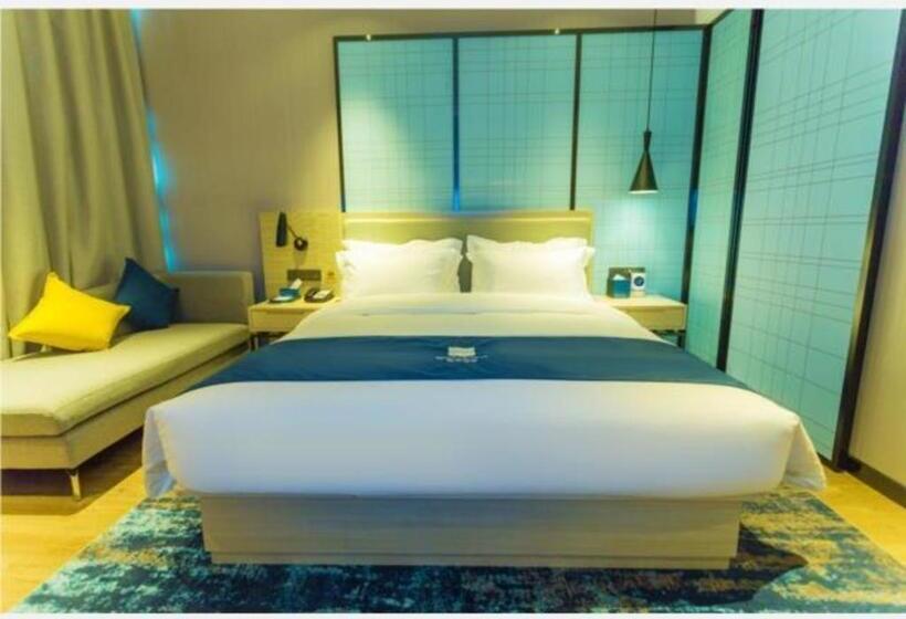 Echarm Hotel Qujing High Speed Railway Station 1st Wuguan Center