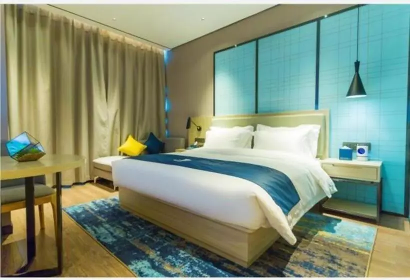 Echarm Hotel Qujing High Speed Railway Station 1st Wuguan Center