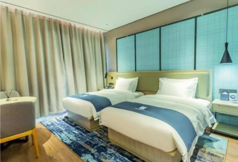 Echarm Hotel Qujing High Speed Railway Station 1st Wuguan Center