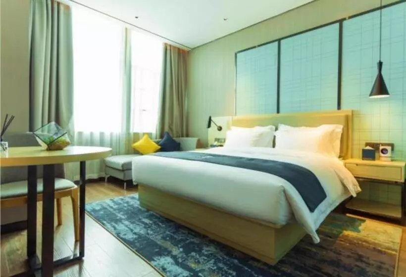 Echarm Hotel Qujing High Speed Railway Station 1st Wuguan Center