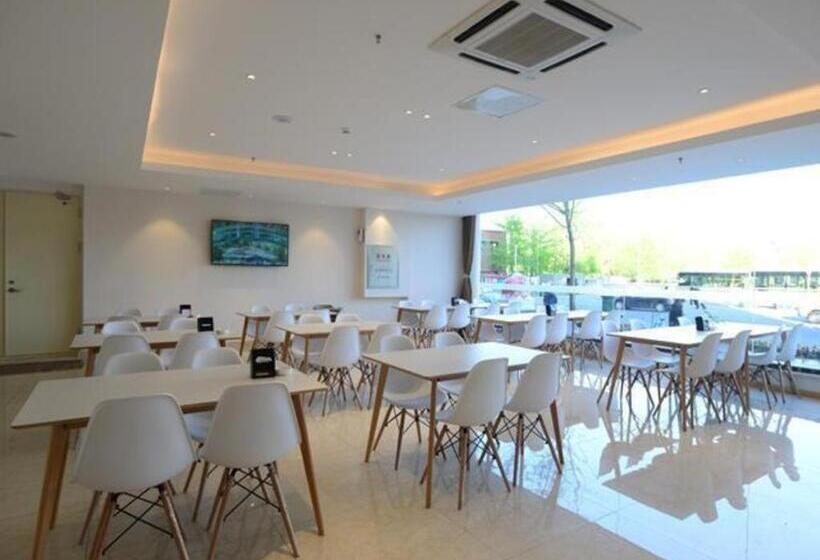 酒店 City Comfort Inn Dandong Railway Station Yalu River Scenic Area