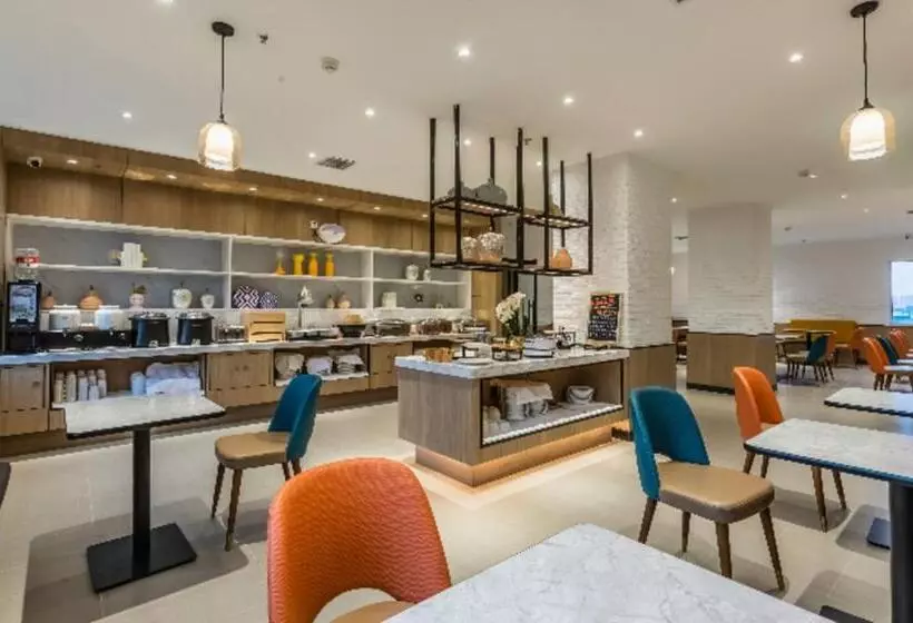 Hotelli City Comfort Inn Handan New Century Plaza