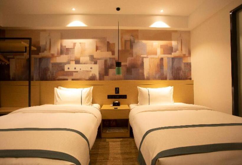 Hotel City Comfort Inn Huaihua East Station