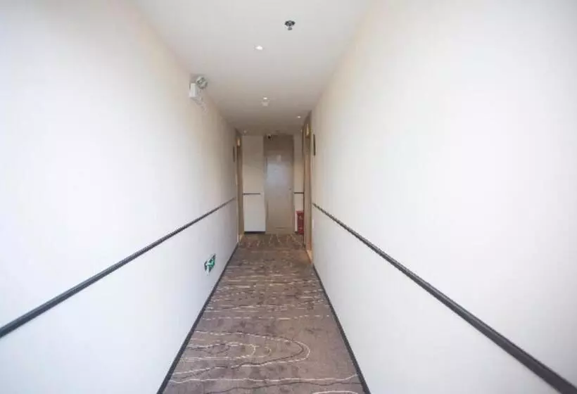 Hotelli City Comfort Inn Lianjiang Cherry Blossom Park New 1st Middle School