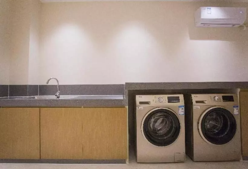 Hotelli City Comfort Inn Lianjiang Cherry Blossom Park New 1st Middle School