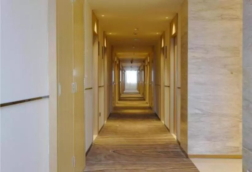 Hotelli City Comfort Inn Luocheng Bus Terminal