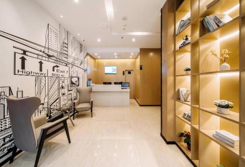 בית מלון כפרי City Comfort Inn Nanchang Dream World Xiejiacun Metro Station