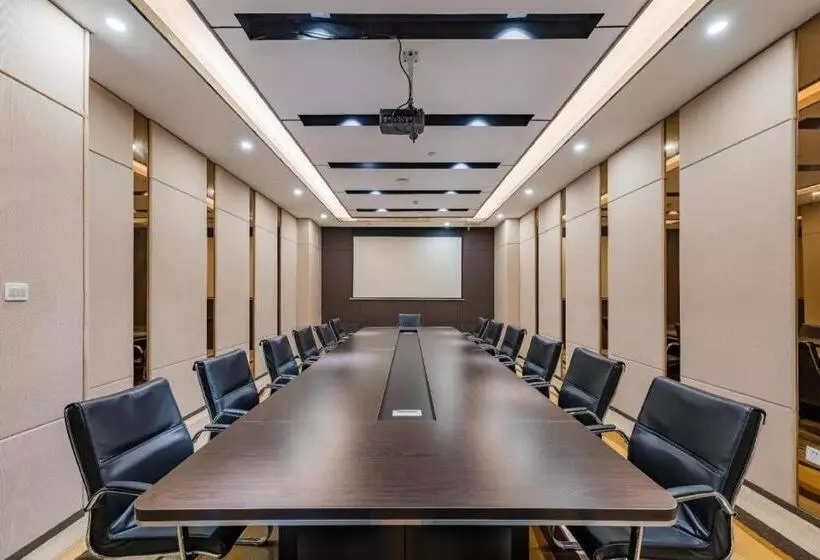 ホテル Grand Madison Jiujiang Yuexi Lake