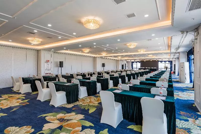 ホテル Grand Madison Jiujiang Yuexi Lake