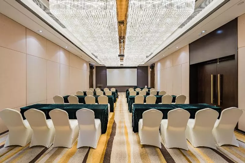 ホテル Grand Madison Jiujiang Yuexi Lake