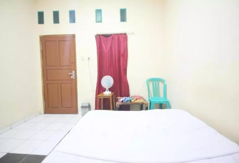 ホテル Jajapin Pondok Wisata Karapyak