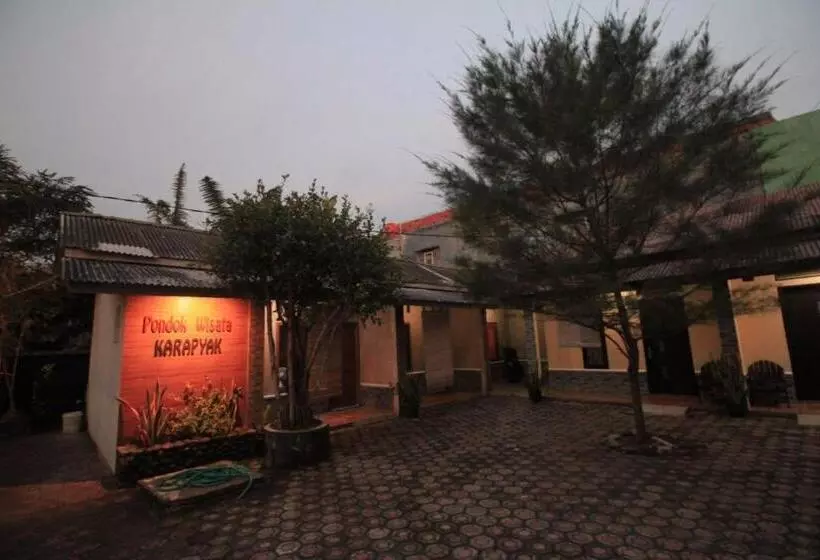 ホテル Jajapin Pondok Wisata Karapyak
