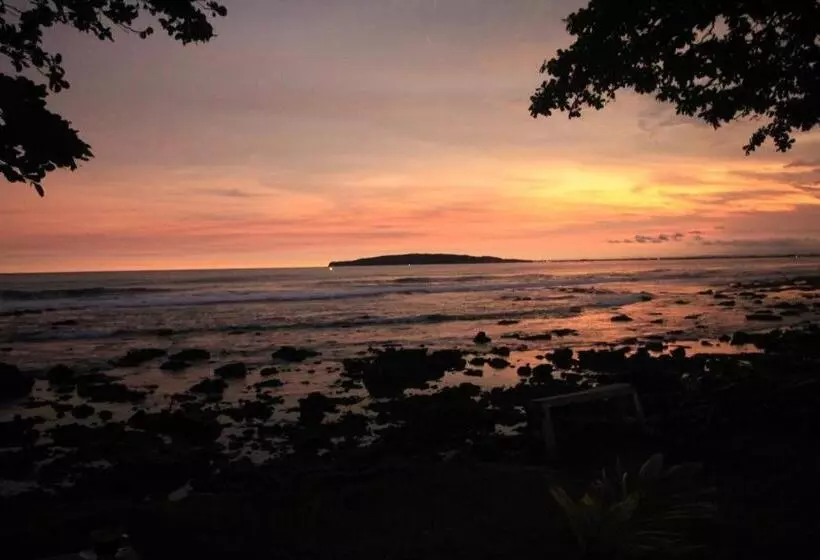 ホテル Jajapin Pondok Wisata Karapyak
