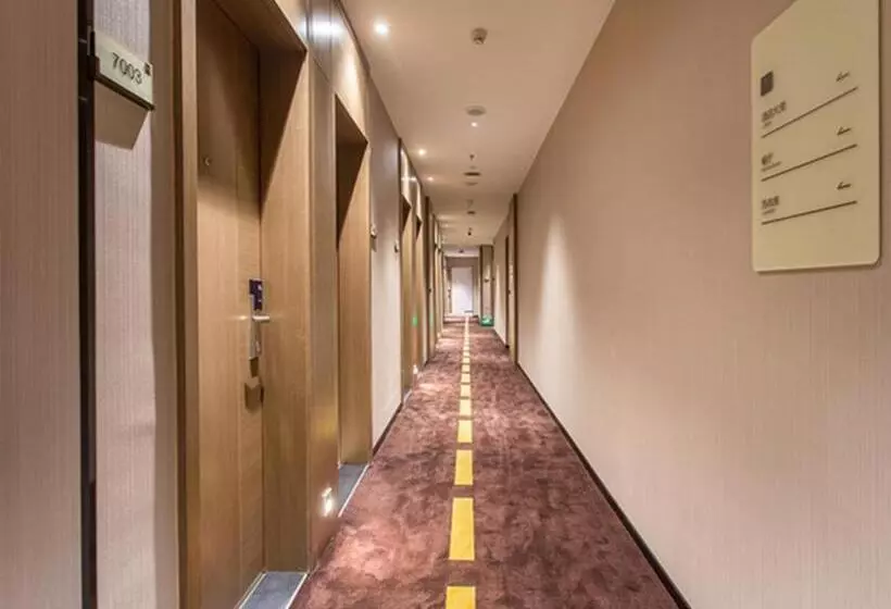 Hotelli Jtour Inn Nanning East Railway Station